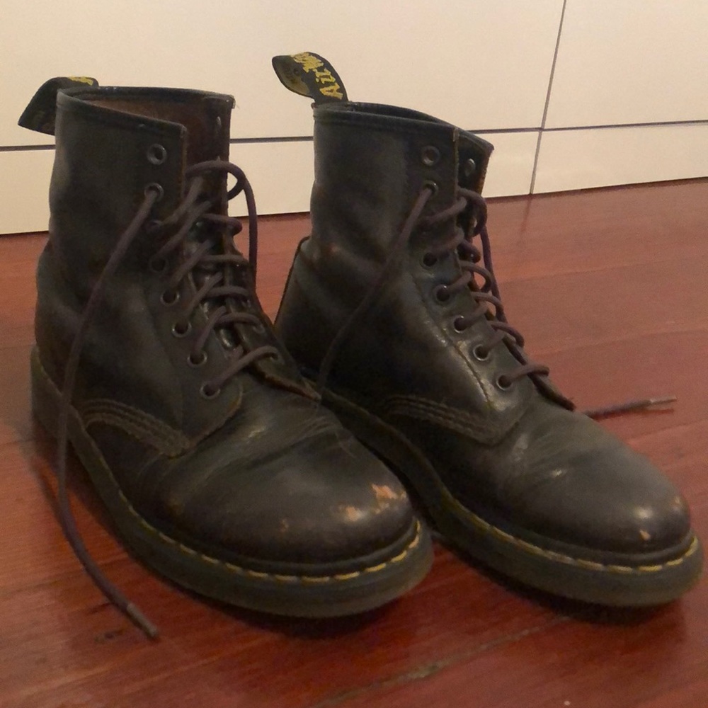 RARE COLOR Dr Martens 1460 8-eye boot
